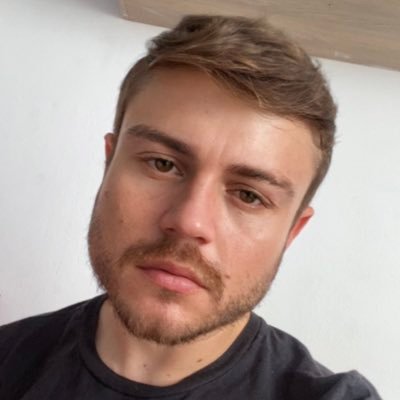 leandrocdp's profile picture. "Melhor se arrepender do que passar vontade”