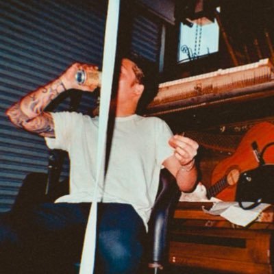 TBarnesbro's profile picture. Inside the interior of the Internal