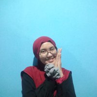 una (@kembhuu) 's Twitter Profile