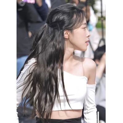 arshaaruna1's profile picture. 