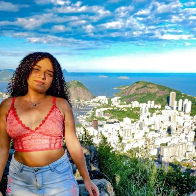 RJ 🌴☉ 22 anos♓/ solteira 🏳️🌈 inst: @alessa.oficial