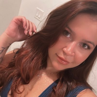 karissalinneaa's profile picture. 