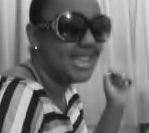 A minhaa  imageem é vooc quem faaz;
Maas minhaa viida ,soou eu que vivoo....    sigooo todos  que me seguemm!!!