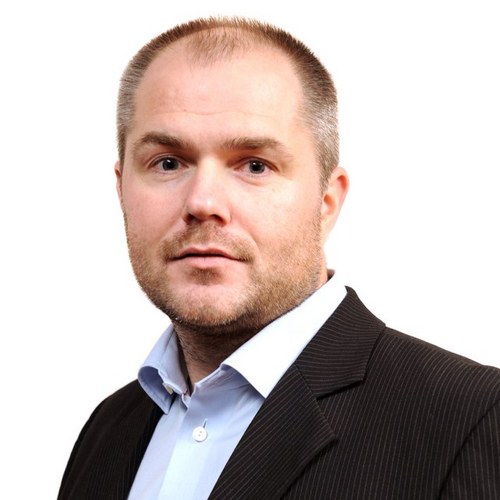 v_hans1's profile picture. Jobber med Private Banking i Sparebank 1 Nord-Norge, kontorsted Tromsø. Bakgrunn fra revisjons- og rådgivningsbransjen.