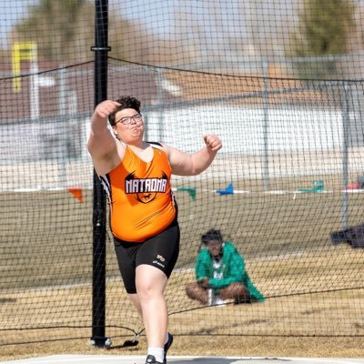 Shot put: indoor, 46’11 outdoor, 43’8 Discus: 136’11 football: OL/DL, 6’1 315lbs 307-251-2469