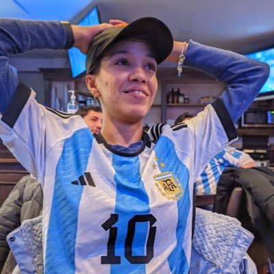 50% Web Developer👩🏼‍💻 50% Social Manager ☺️ Vi a Messi ser campeón del mundo 🇦🇷⭐️⭐️⭐️