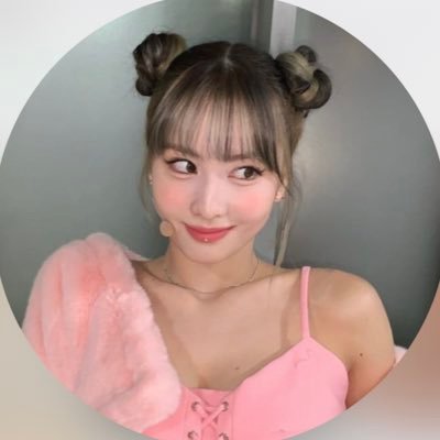 — 🛒 selling acc … rcbyt! ♡ old acc: @gyuchicart1 ☁️ closed replies/deleted = sold | no lowballing