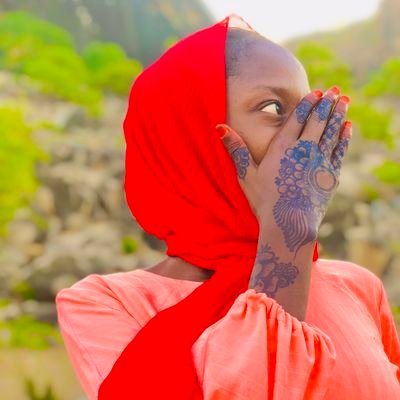 Muslim sister
Shoemaker💯 CEO Amffaaz 🛍️ and Food scientist😍