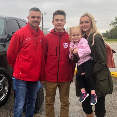 BrownB33010411's profile picture. Theo ‘23 & Tayves ‘34