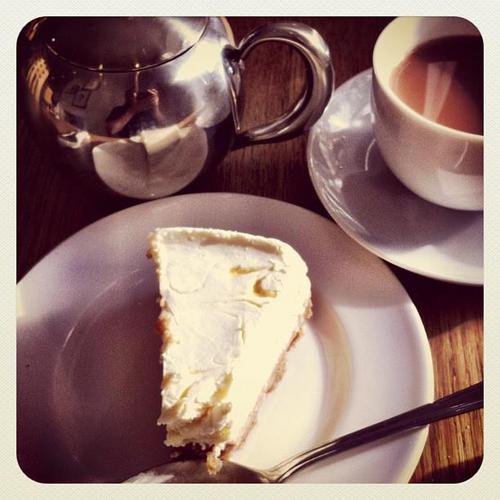 ArtHouseCafe's profile picture. An Art-Cafe in Penistone, Proud to promote Handmade, Artisan, Unique and Delicious Products. Laid Back and friendly- come and see us! :)