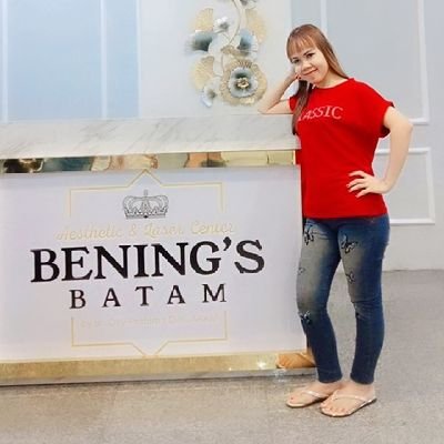 angeliaariska96's profile picture. 