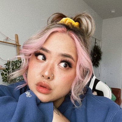 (she/they) ⋆˚✿˖°  multi-hyphenated creator  ⋆˚✿˖° les$bean YouTuber & Twitch Streamer ♡ Cozy Chaos ⋆｡ﾟ☁︎｡⋆｡ ﾟ☾ ﾟ｡⋆