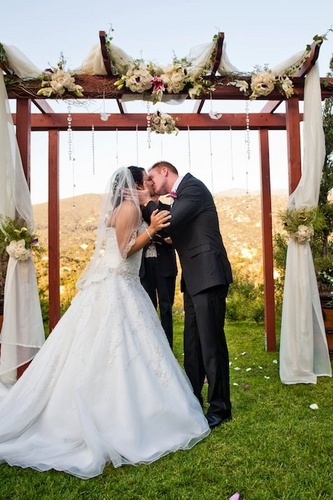 DLSteck's profile picture. My background is in the theatre, catering and the hospitality industry.
I am now in the flower design world.