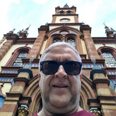 JoeBauru's profile picture. Sou familia. Sou franco e leal amigo. Adoro viver, guiado pelo Nosso Deus.