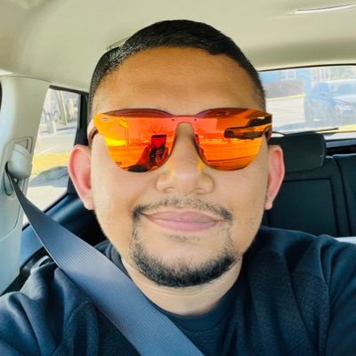 Dedicated Expert, Care Team SMB 💪🏾 @TMobile 🏳️🌈 I Love Games, Movies, Anime. Winner Circle Recipient for Q1 2022 (All opinions are my own)