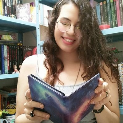 Adoro livros, músicas e séries. Apaixonada por animais. Pronome: Ela/Dela!