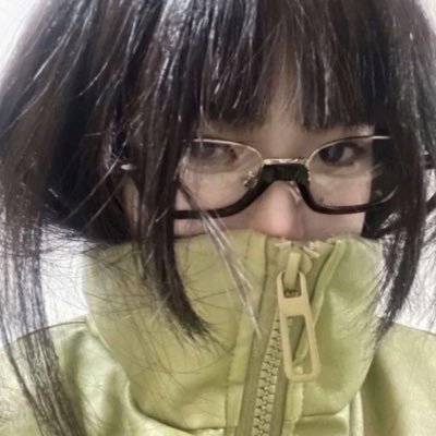 deadopheliadoll's profile picture. infeliz e miserável