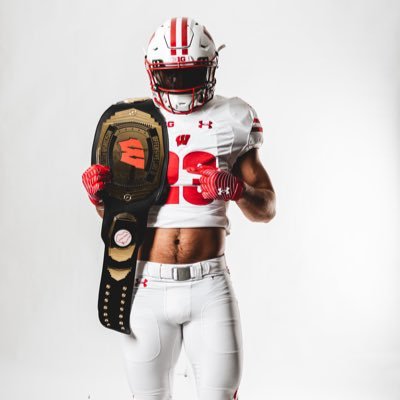 3⭐️ 2024 • 6’3” 230 Lbs • ILB • 3.95 GPA  Wisconsin Badger