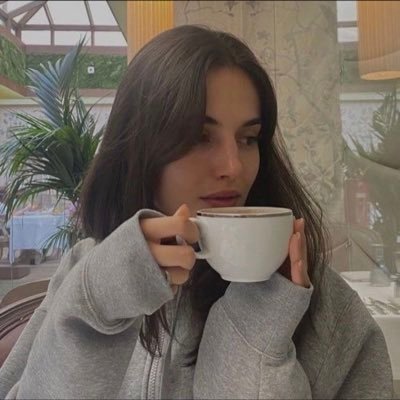 sem_ip's profile picture. زاهيّـه أحب أشوف الحياة بألوانها 🤍. .