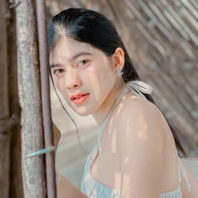 BeeThunya's profile picture. 