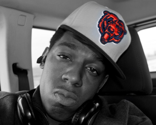 Serving the urban demand of photography and video production and graphic needs in the Chicago area.
