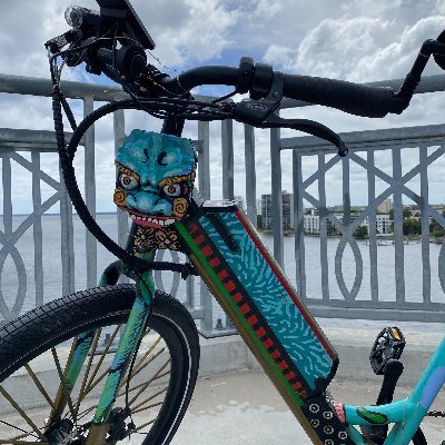 Creator of Art Bikes Jax and the podcast Swan Dive. I love Jacksonville’s historic neighborhoods, international public art and local creators.