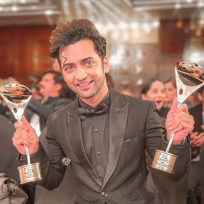 Tu karma karte jaa , phal ki chinta na kar
Not for impersonating