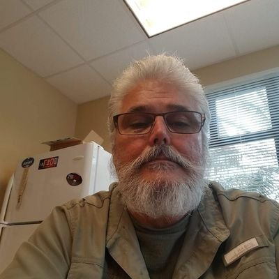 mjcfl's profile picture. Hubby and Daddy = living the dream! And did I mention retired action guy.