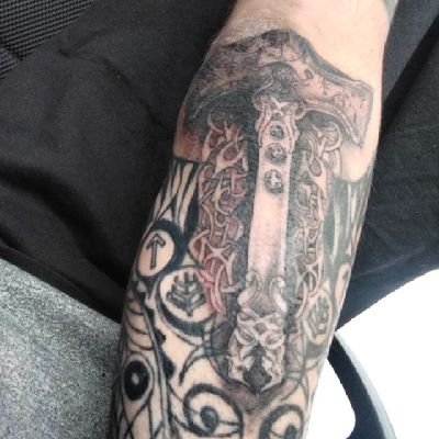 Iziilife3's profile picture. PUBG et autre jeux en live... quand j'oublie pas de les lancer ahah

https://t.co/bsEoktKR4u