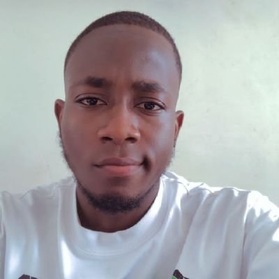 Étudiant à Soa
très très discret 😅
Real Madrid 🤍
Fan de Cristiano Ronaldo ❤️