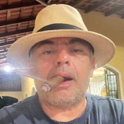 Amazonense, Flamenguista, Octacampeão Campeão Brasileiro, Tri da Libertadores, Bi da Supercopa do Brasil, Campeão da Recopa Sul-americana, de Direita 🇧🇷