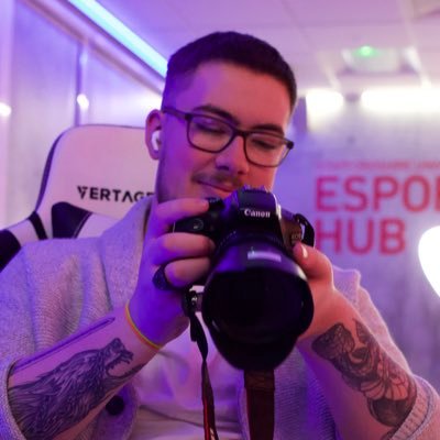 21 - Aspiring VT Producer/Photographer - Staffs Uni Esports https://t.co/WkShOWGWOl - All my socials and Portfolio! photography account - @sogertostudios