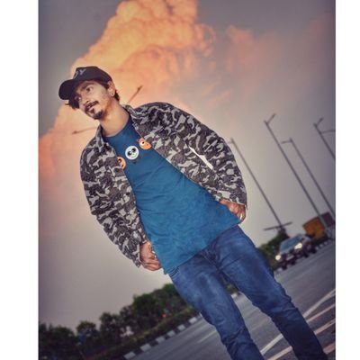 Satya__bhuvan's profile picture. ÊVÊRYTHÏÑG ÎÑ LÏFË Ìẞ Â PÅRT ØF LĪFĒ BÚT ÑÒT A LÌFÈ 😉