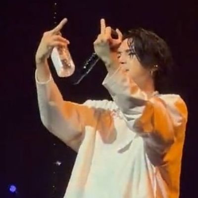 little cat rapper enthusiast | ARMY since July 2020 | OT7 💜
| on main twt since 2007, stan twt 2021 |
fan account