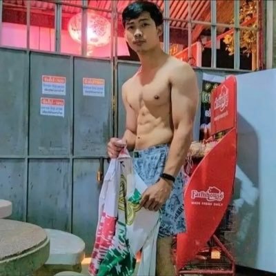 phong_phisit Profile Picture