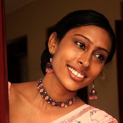 Wee89553Sashini's profile picture. 