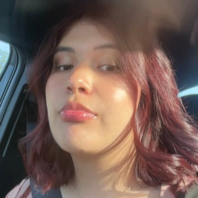 andrea | latina | 23 | tennessee state univ. alumna | UTK graduate student