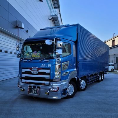 関西でトラック🚚乗ってます！歴4年目
見かけたら仲良くしてください！
インスタ、𝙏𝙞𝙠 𝙏𝙤𝙠メインでやってます
良ければフォローしてください！

いいね！フォローお願いします(✿ ̳ᴗ  ᴗ)ෆ⃛