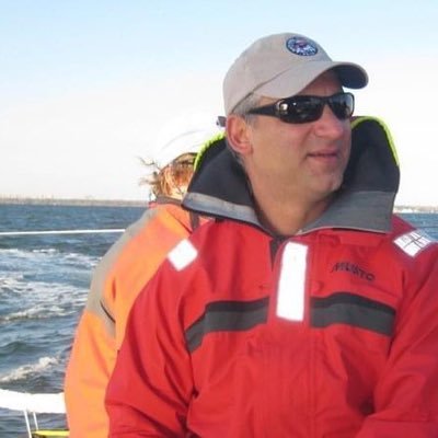 robert83327's profile picture. 