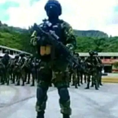 defenderemos a nuestro ESEQUIBO a cómo dé lugar rodilla en tierra venezolana guardia nacional Bolivariana dice presenté en el ESEQUIBO