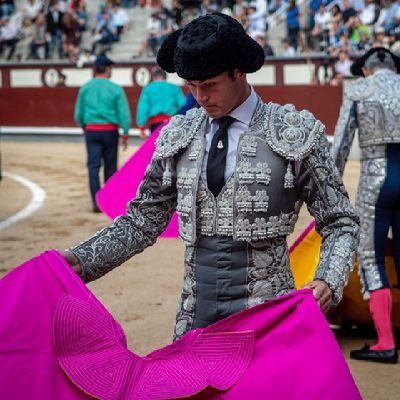 BANDERILLERO DE TOROS