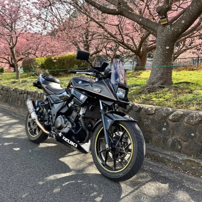 4zFvIDDb2s71753's profile picture. 