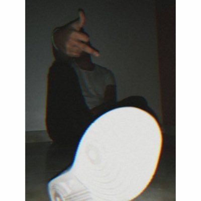 Emerson87170253's profile picture. O.o