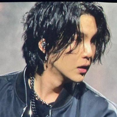 trolaska's profile picture. ↳ 𝟗𝟑 - 𝐘𝐎𝐎𝐍𝐆𝐈 - 𝐌𝐈𝐍 ;; 𝟏𝟗𝟗𝟑 - 𝐈'𝐌 𝐁𝐈𝐆 - 영이 ¡! 𓆸