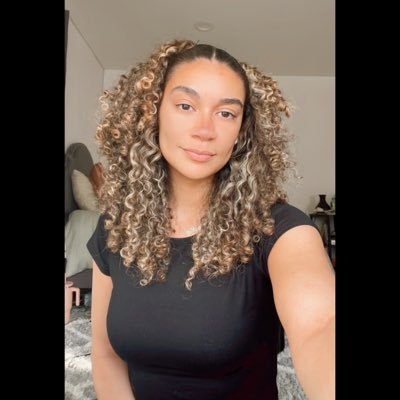 feelin good livin better 🇩🇴🇵🇷 ✨Instagram:@_ashleymartinez