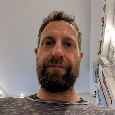 ManuelBassoPd's profile picture. praticamente innocuo