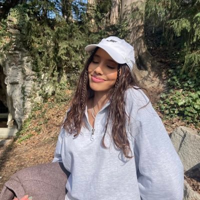 elena_guedes's profile picture. Elena Marilia Guedes enchanté Directrice Artistique ✏️