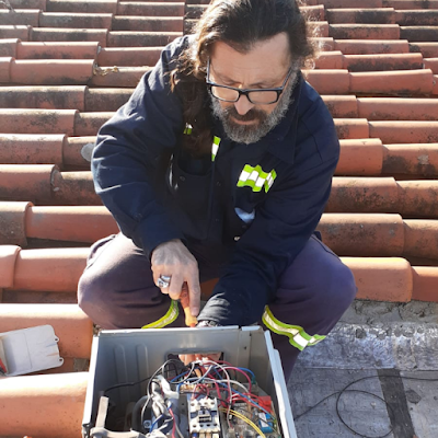 Técnico de electrotecnia y de refrigeración!