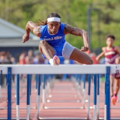 WR @LCFalconsFB | 6’3 190lbs | SteelHigh Alum 🤍💙 Track & Field All-State ATH 300H🥇🥇110H🥇4x100🥈Long Jump. 4x400 mccrawdaquan0@gmail.com 336-210-9717