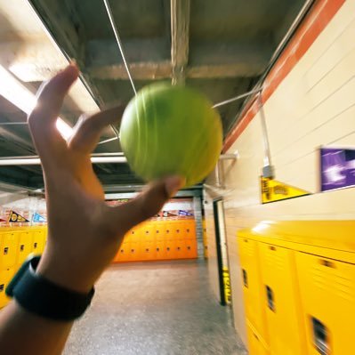 jusbbetterfr's profile picture. 